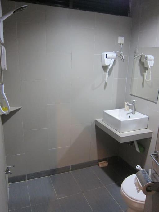 Fahrenheit Condo Bukit Bintang Kl 2R By Roseline Kuala Lumpur Ngoại thất bức ảnh